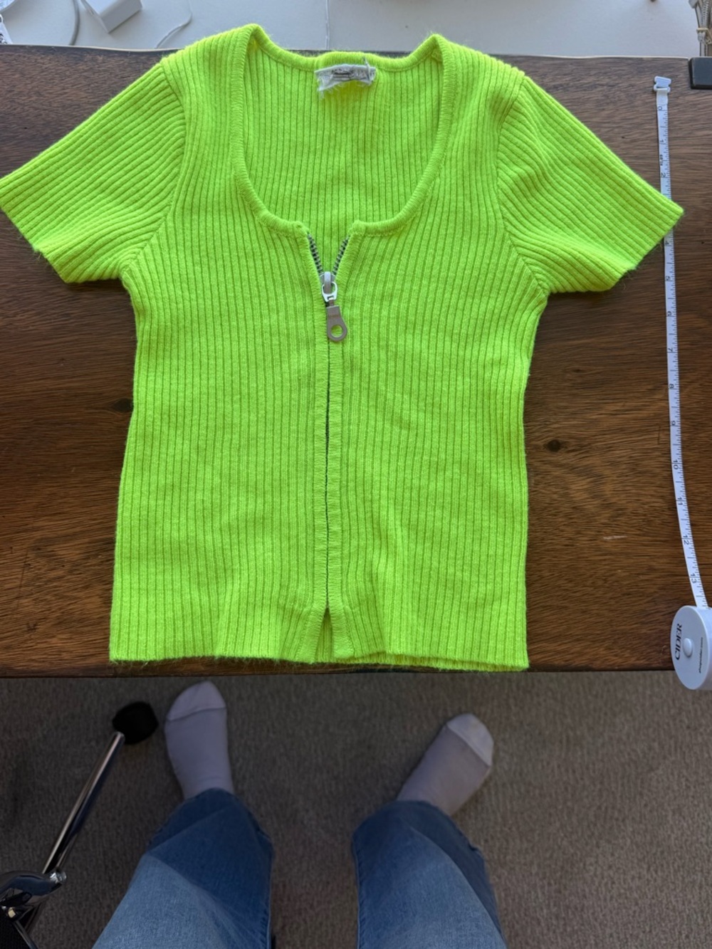 Neon Lime Ribbed Zip-Front Crop Top - Picture 3 of 5